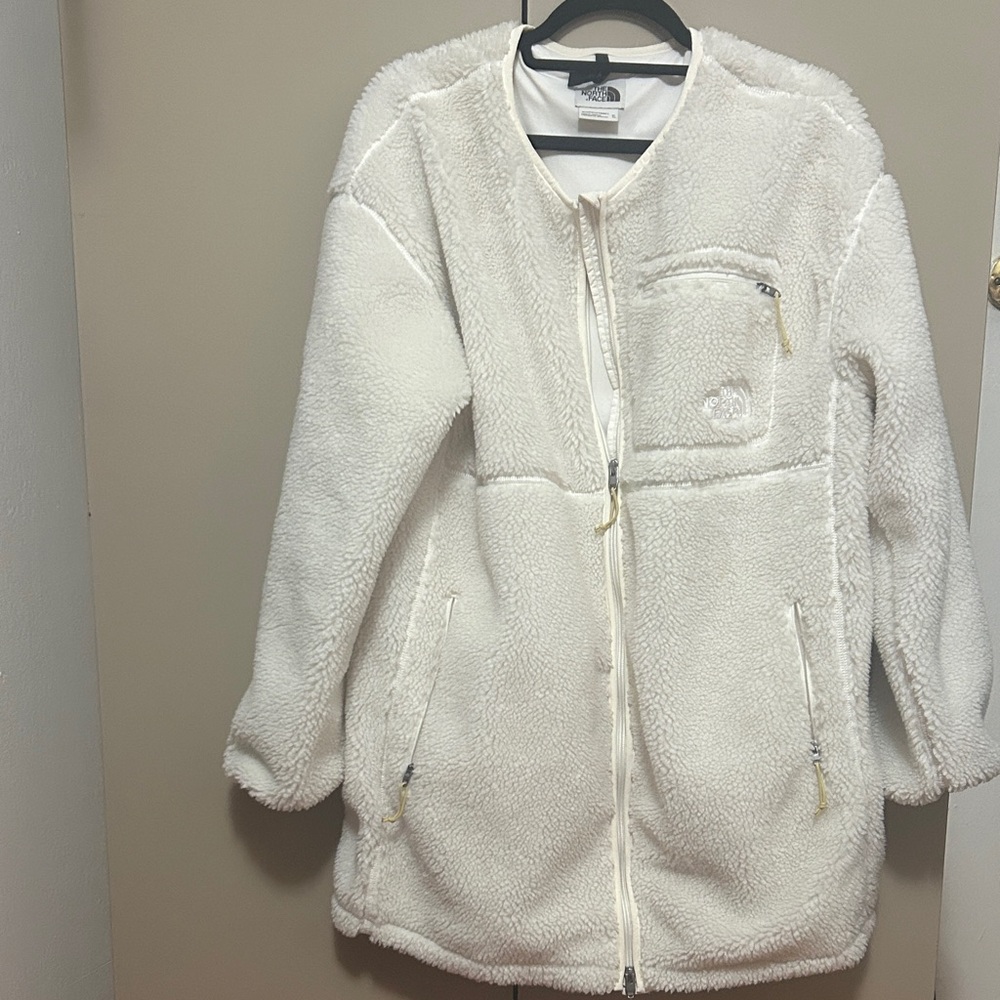 The North Face extreme pile Cream/White Fleece Coat.Size XL.Very good condition.